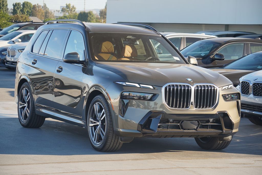 2025 BMW X7 xDrive40i 3