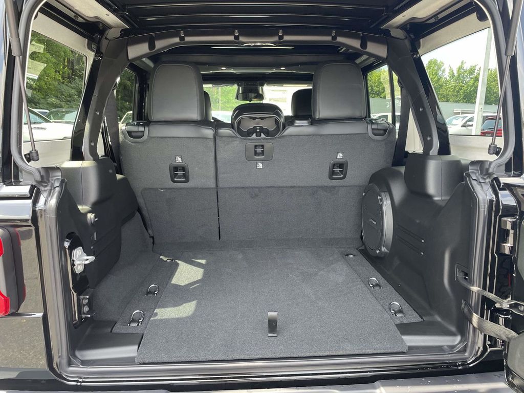 New 2026 Black Jeep Rubicon image 42