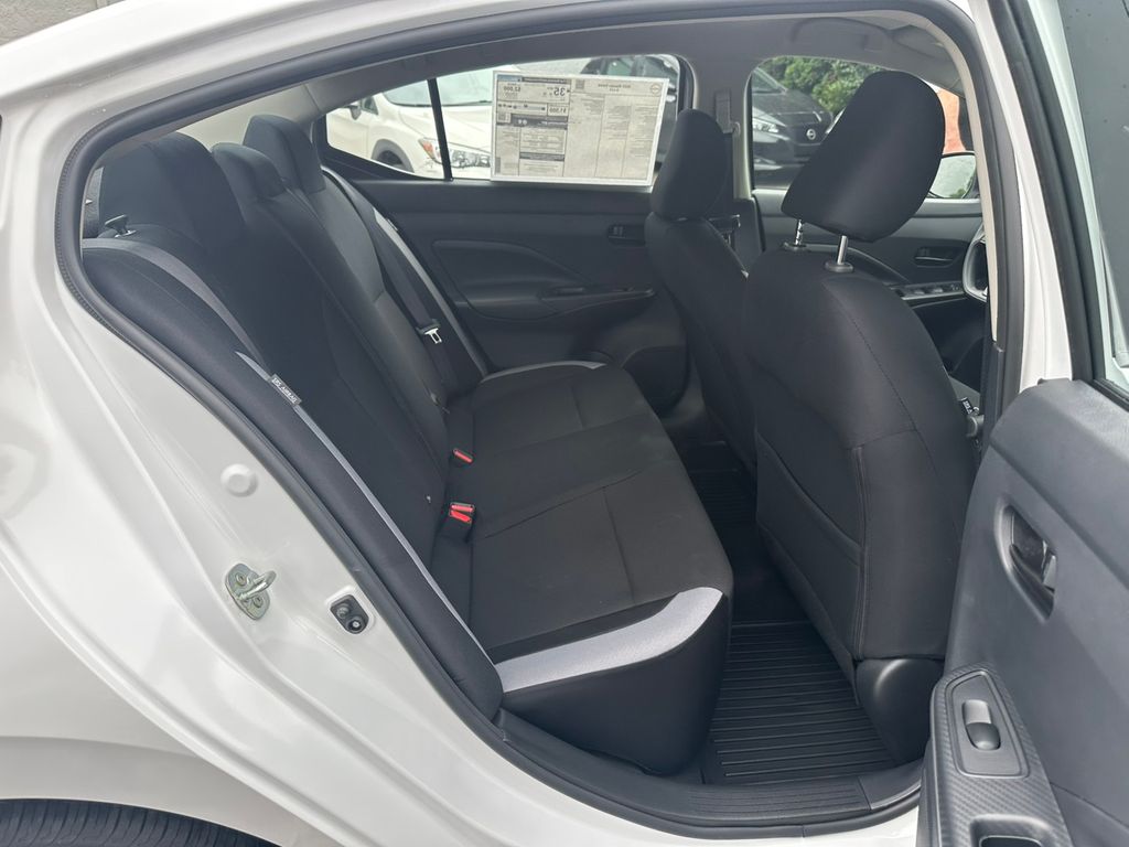 2025 Nissan Versa 1.6 S