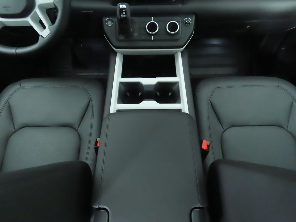 Thumbnail: 2025 Land Rover Defender - 18