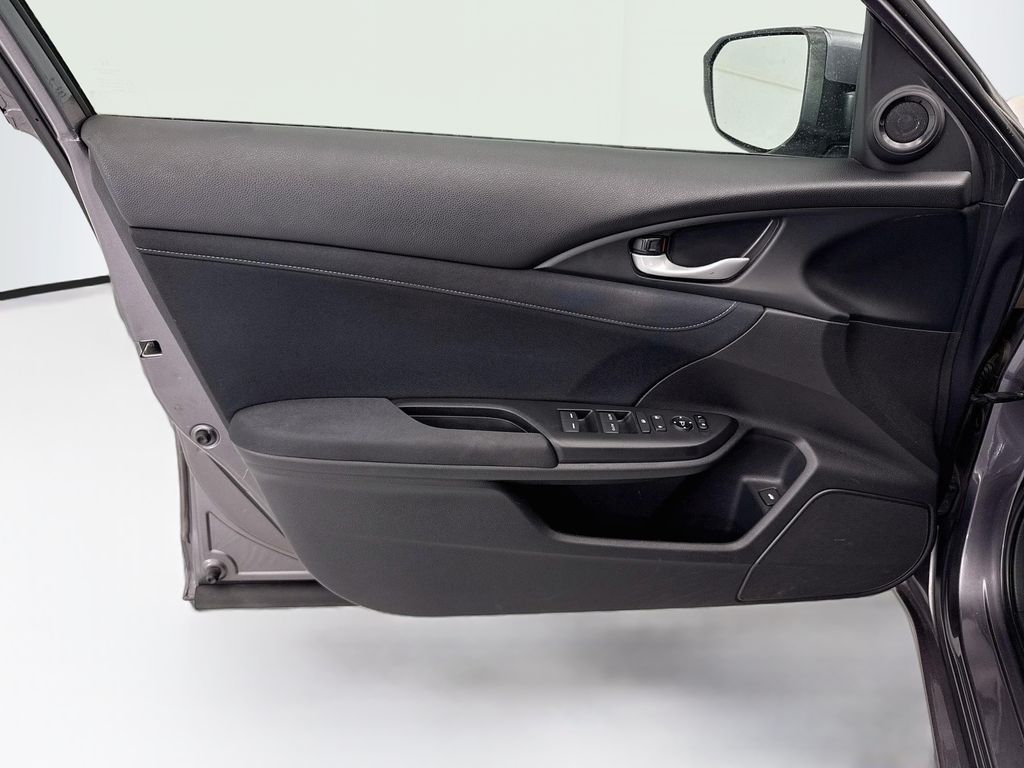 Thumbnail: 2019 Honda Insight - 22