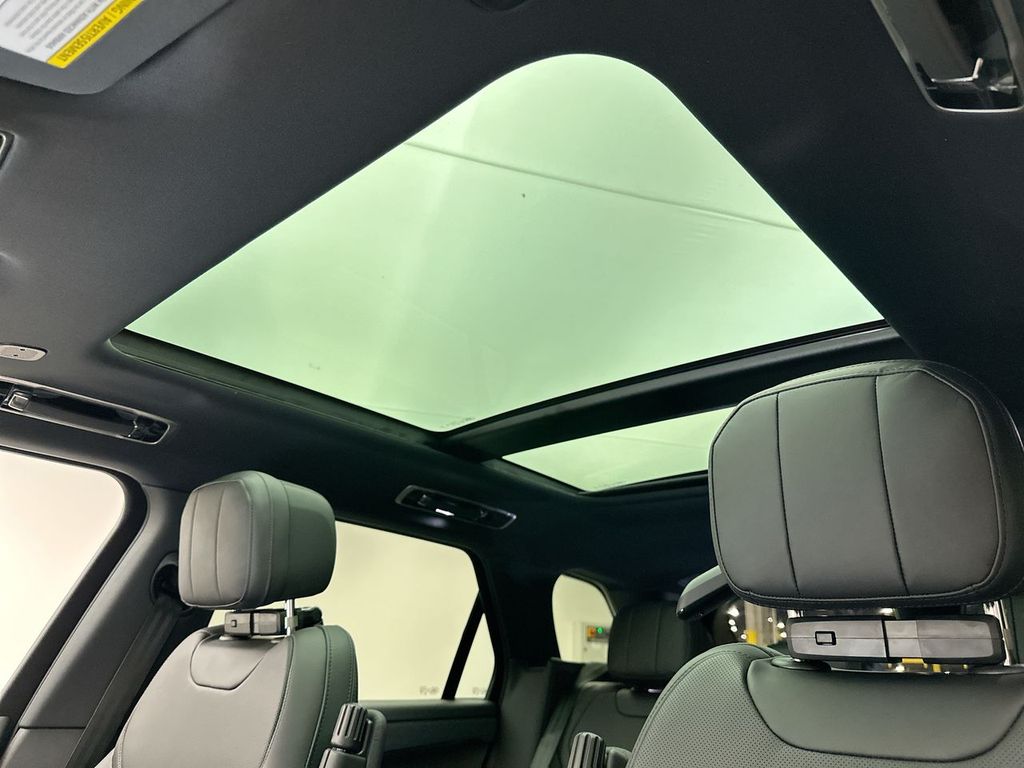 2025 Land Rover Range Rover Sport SE 10