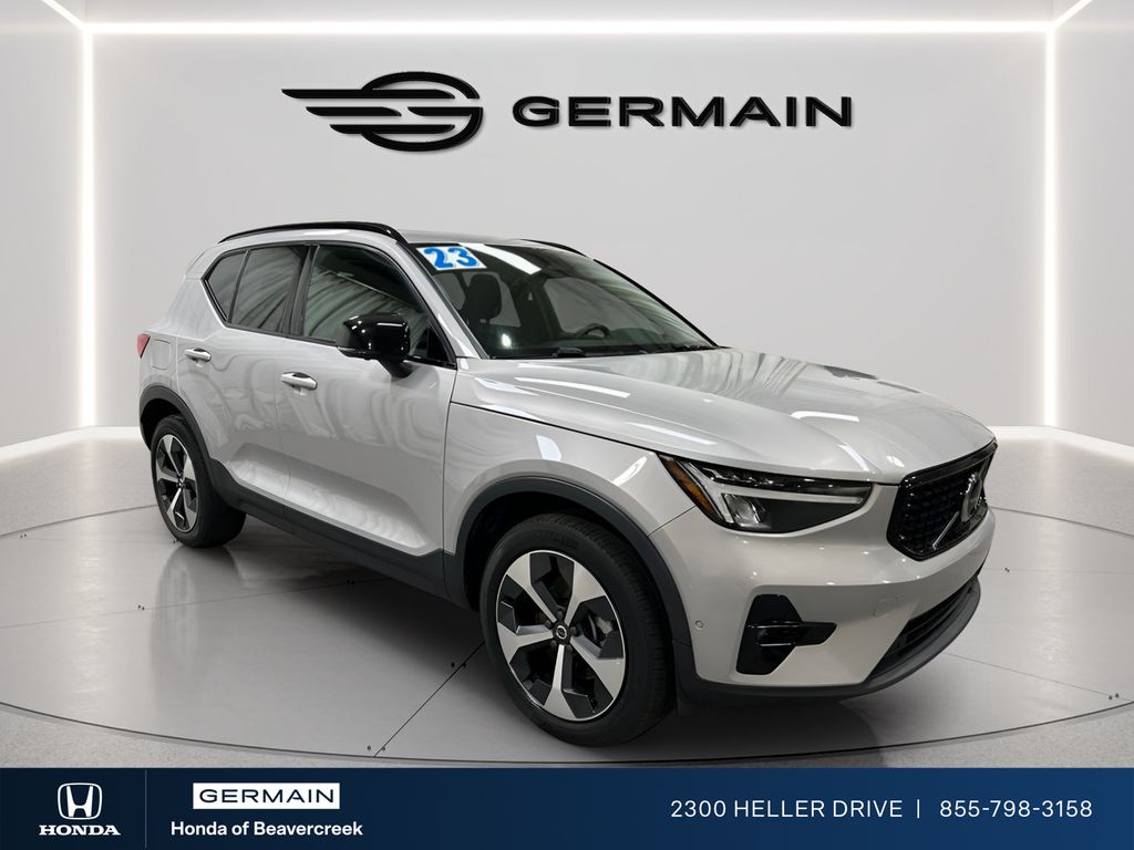 2023 Volvo XC40 Ultimate