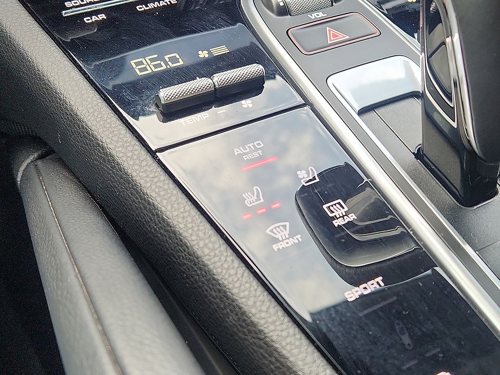 Thumbnail: 2023 Porsche Cayenne - 16