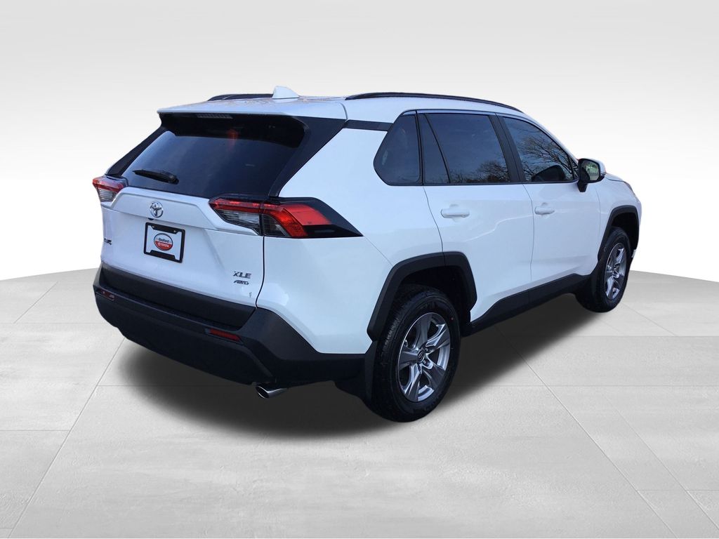 Thumbnail: 2025 Toyota RAV4 - 5
