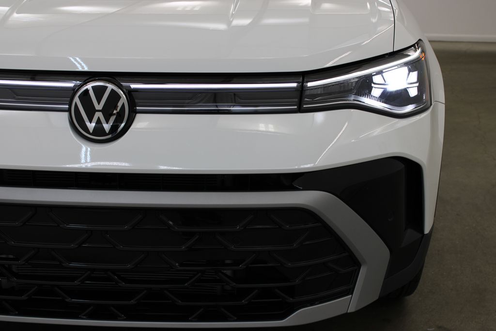new 2026 Volkswagen Taos car, priced at $35,826