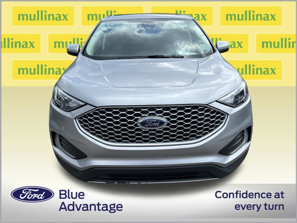 Certified Used 2024 Silver Ford SEL image 2