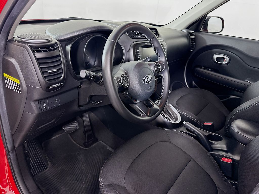 Thumbnail: 2018 Kia Soul - 9
