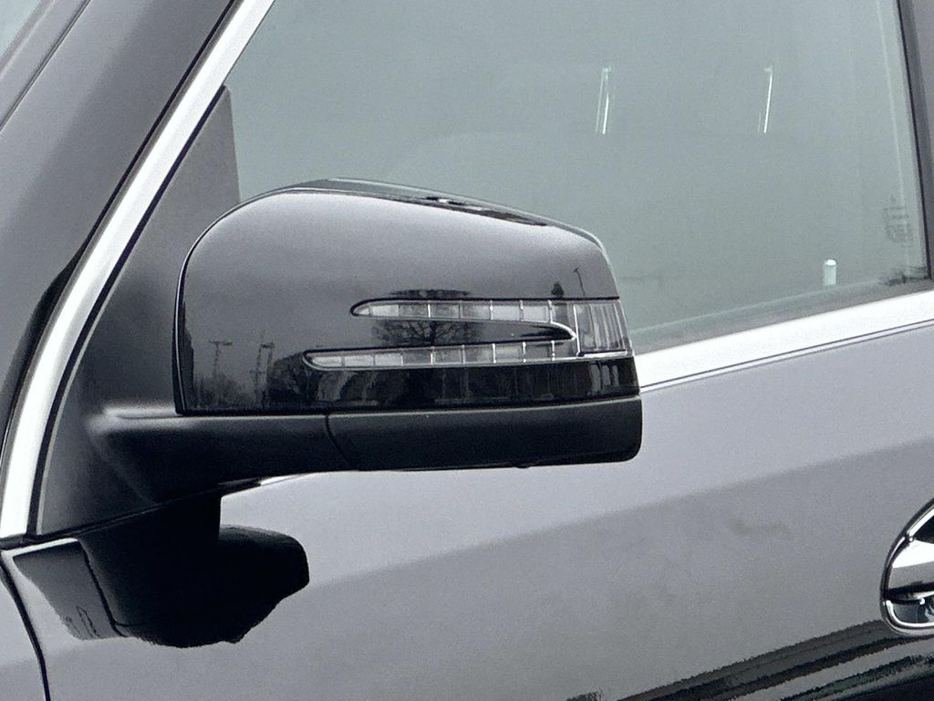 Thumbnail: 2018 Mercedes-Benz GLS - 2