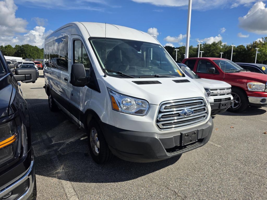 Oxford White 2019 Ford Transit Passenger Van Rear-Wheel Drive 6-Speed Automatic Overdrive