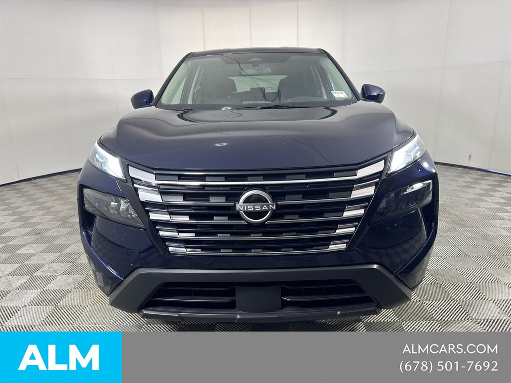 Used 2025 Blue Nissan SV image 3