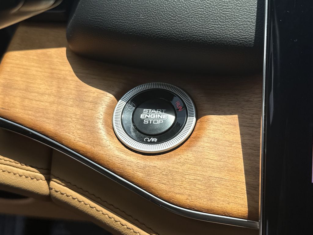 2025 Jeep Grand Cherokee Summit Reserve White at Victoria Chrysler Dodge Jeep Ram