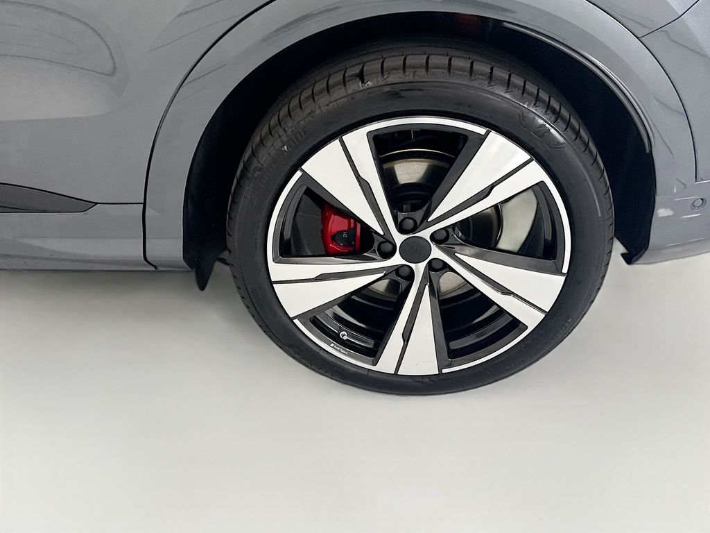 Thumbnail: 2026 Audi SQ5 - 30