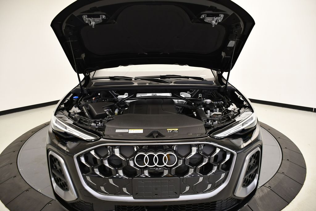 Thumbnail: 2025 Audi Q5 - 13