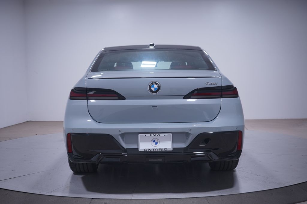 2025 BMW 7 Series 740i 5