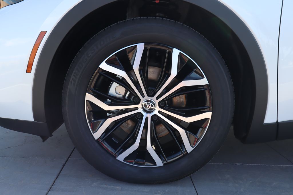 Thumbnail: 2026 Toyota Crown - 32