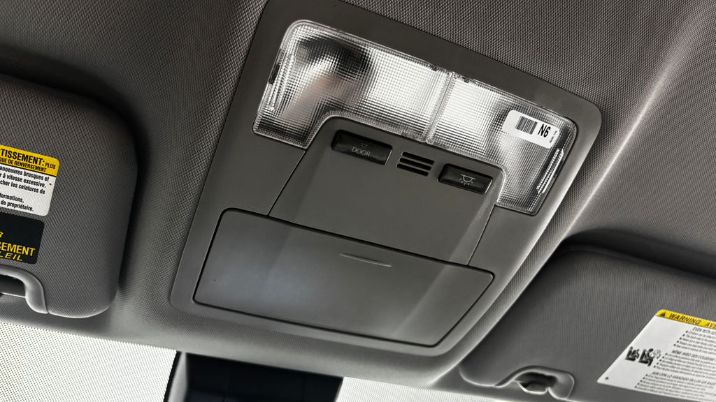 Thumbnail: 2018 Toyota Highlander - 25
