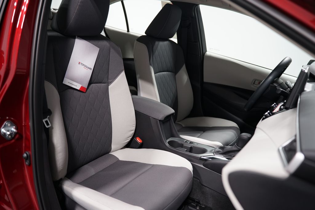 2025 Toyota Corolla LE 25