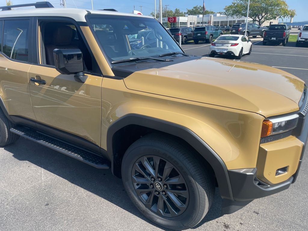 2025 Toyota Land Cruiser photo 19