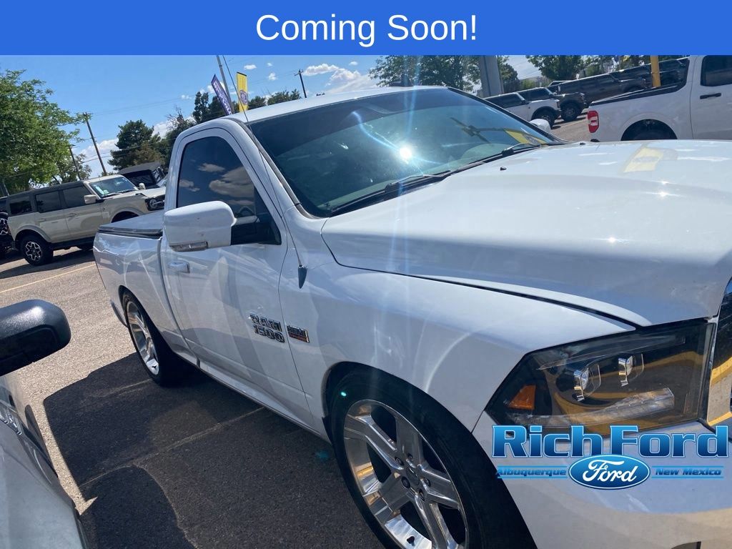 Bright White Clearcoat 2014 RAM 1500 R/T RWD Pickup Truck 4X2 8-Speed Automatic