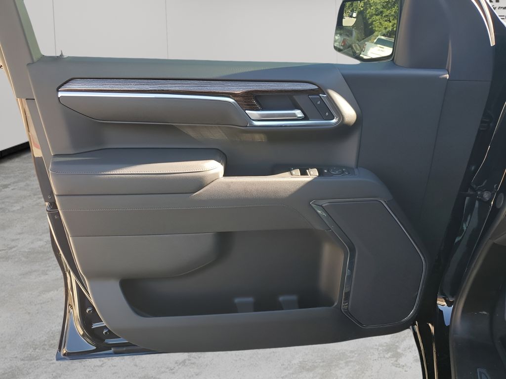 New 2026 Black GMC Elevation image 25