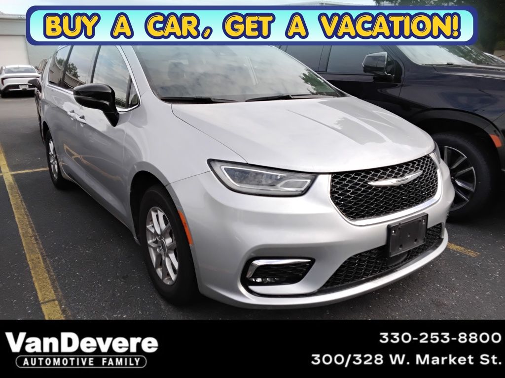 Silver Mist Clearcoat 2024 Chrysler Pacifica Touring L FWD Minivan Front-Wheel Drive 9-Speed Automatic