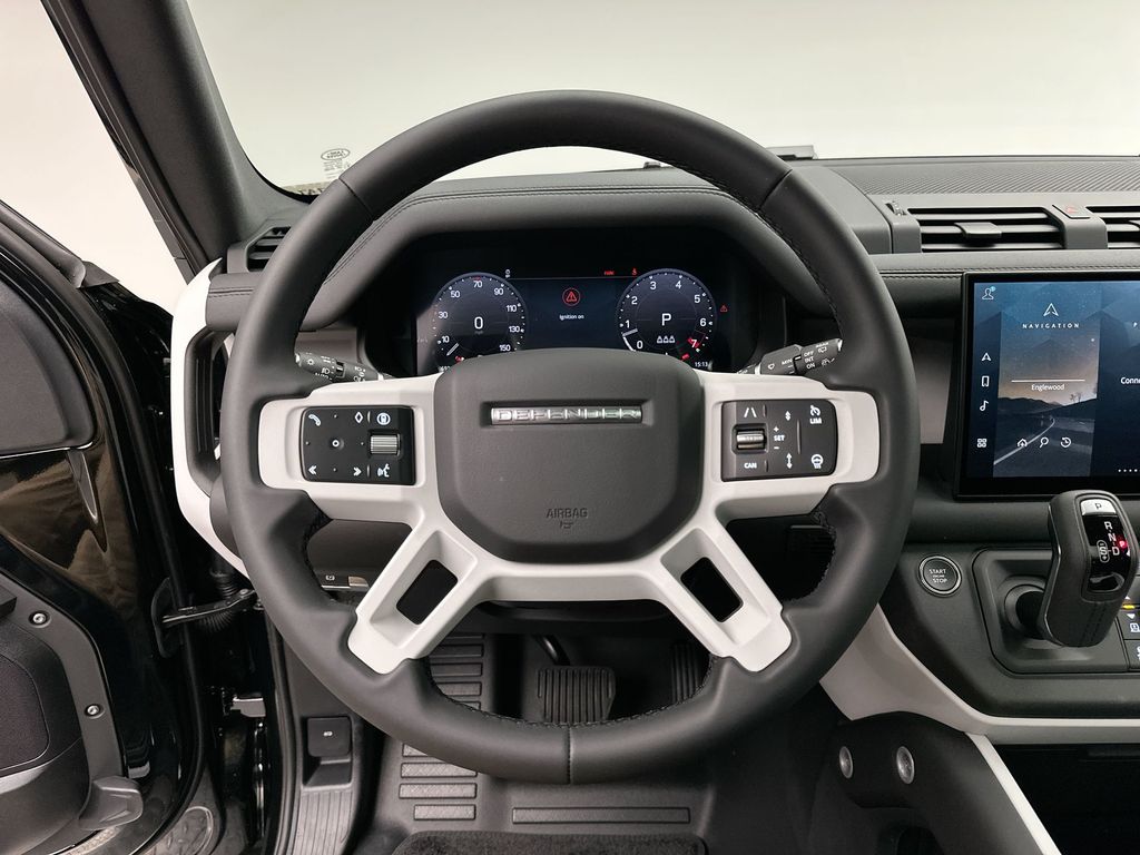 2025 Land Rover Defender 110 14