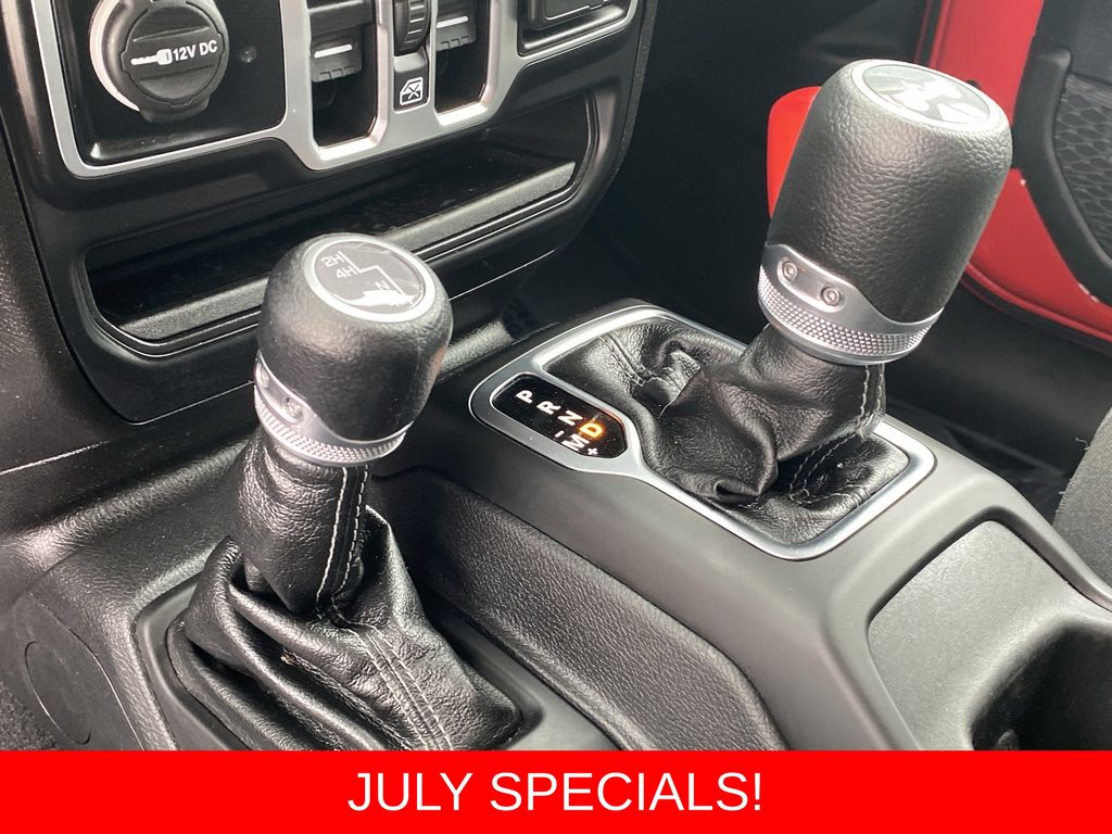 Used 2025 Jeep Wrangler SUV