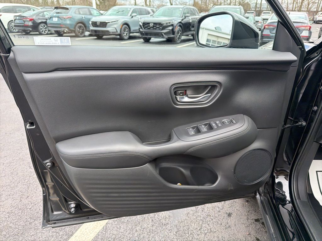 Thumbnail: 2026 Honda HR-V - 17