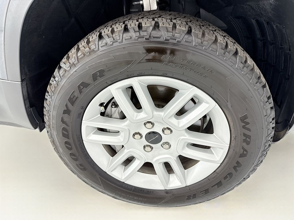 Thumbnail: 2026 Land Rover Defender - 31