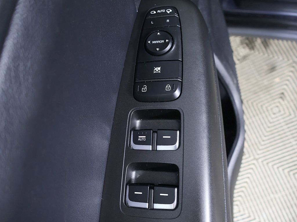 Used 2017 Blue Kia EX image 32