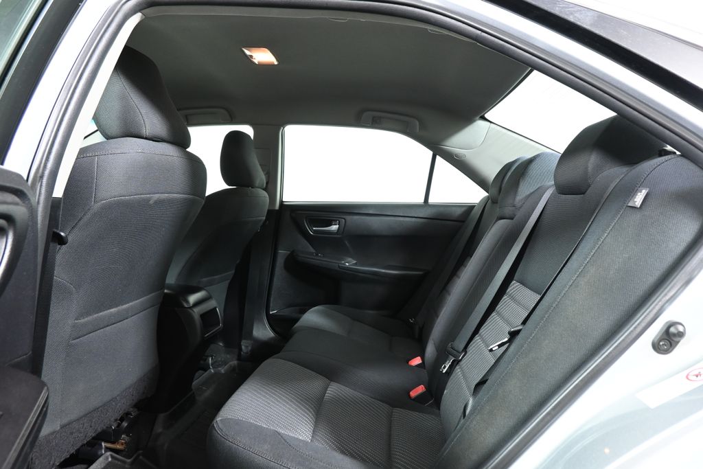 Thumbnail: 2016 Toyota Camry - 7