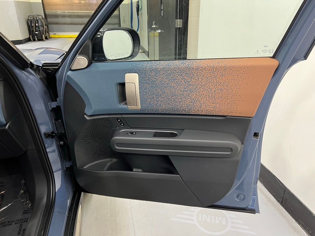 Thumbnail: 2025 MINI Cooper Countryman - 27