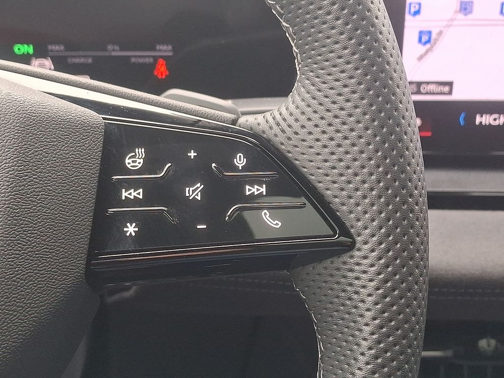 Thumbnail: 2025 Audi SQ6 e-tron - 21