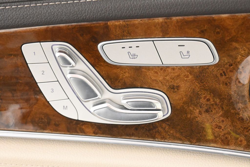 Thumbnail: 2018 Mercedes-Benz E-Class - 27