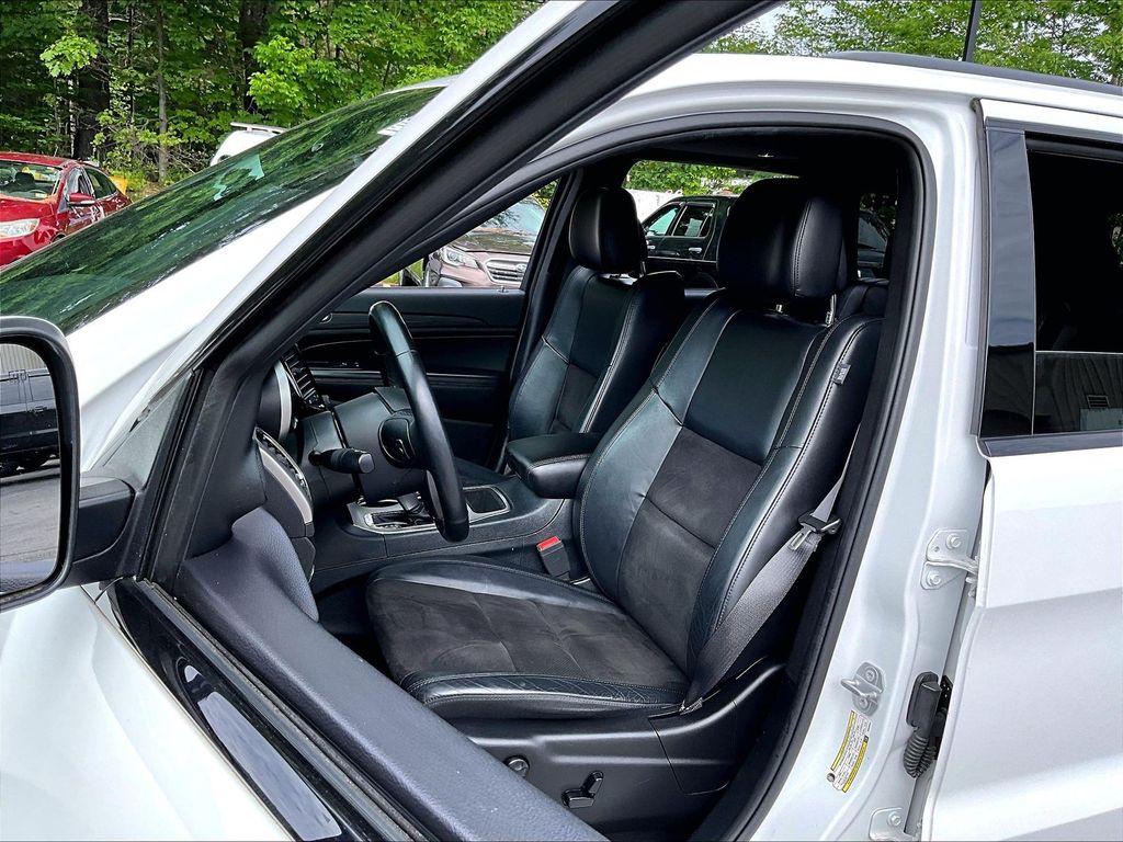 2019 Jeep Grand Cherokee — photo 10