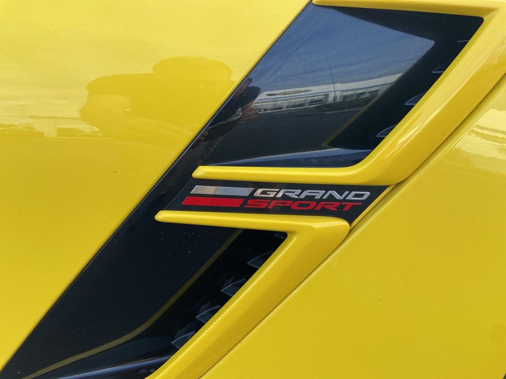 Thumbnail: 2017 Chevrolet Corvette - 10