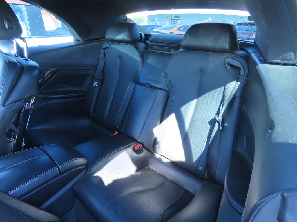 Thumbnail: 2015 BMW 6 Series - 11