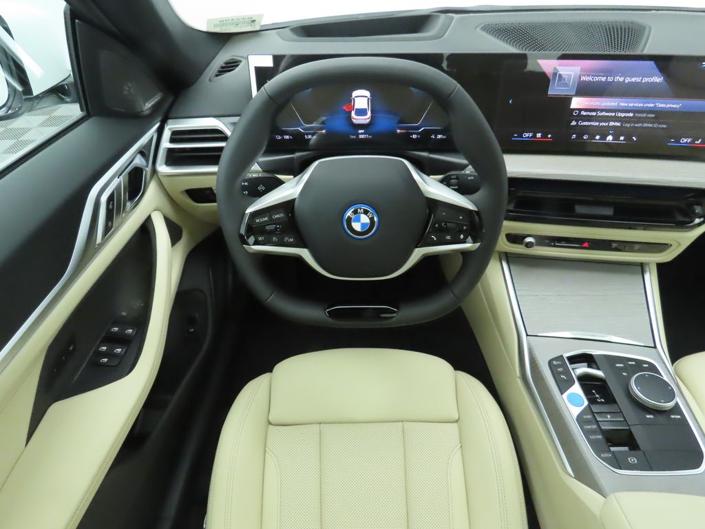 2025 BMW i4 eDrive40 10