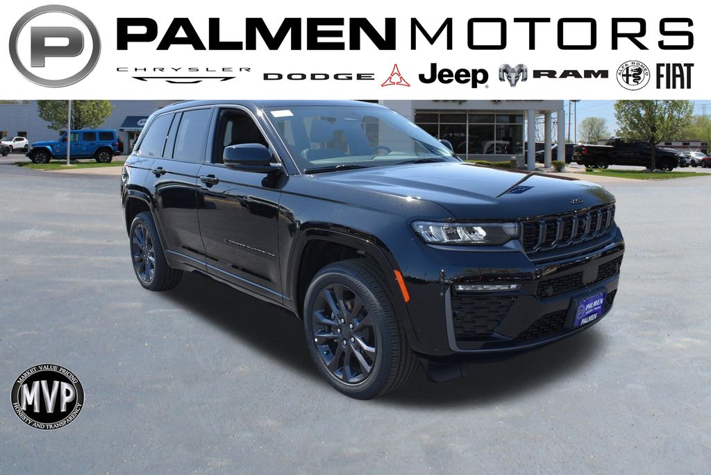 Diamond Black Crystal Pearlcoat 2026 Jeep Grand Cherokee SUV / Crossover Four-Wheel Drive 8-Speed Automatic
