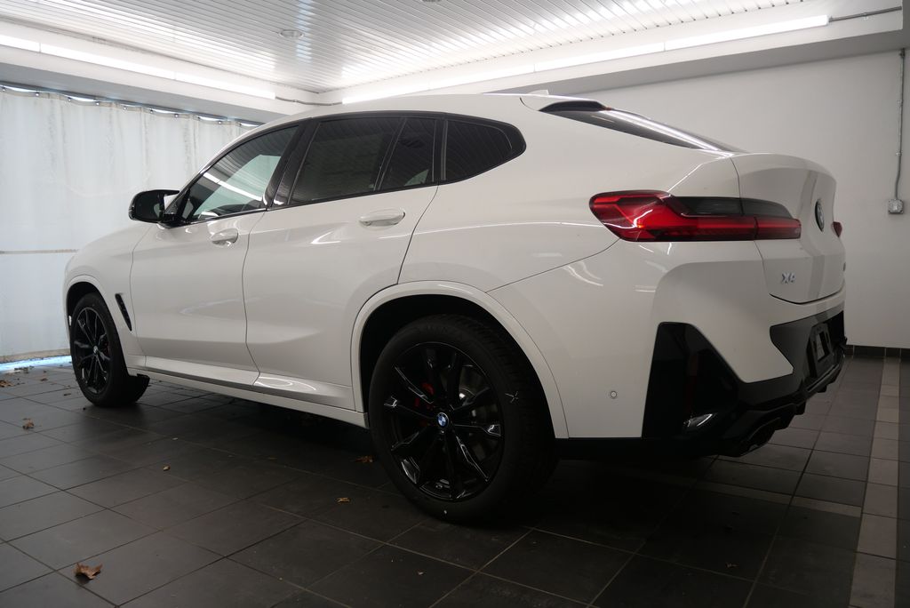 2025 BMW X4 M40i 4