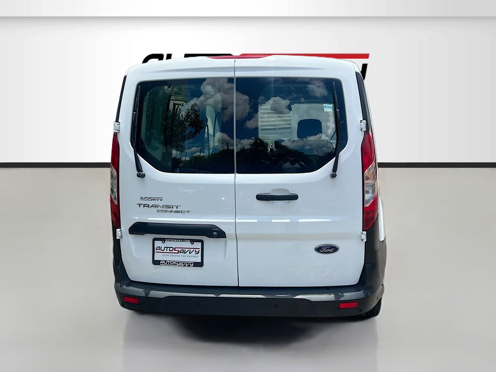 Used 2023 White Ford XL image 6