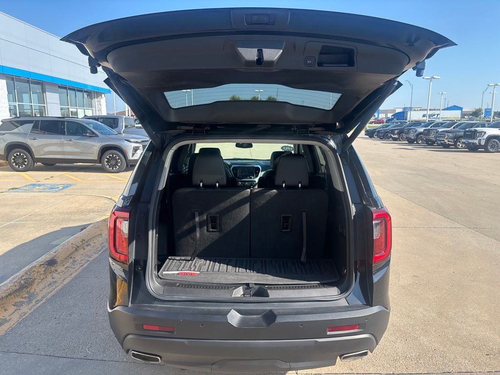 Used 2023 GMC Acadia SUV