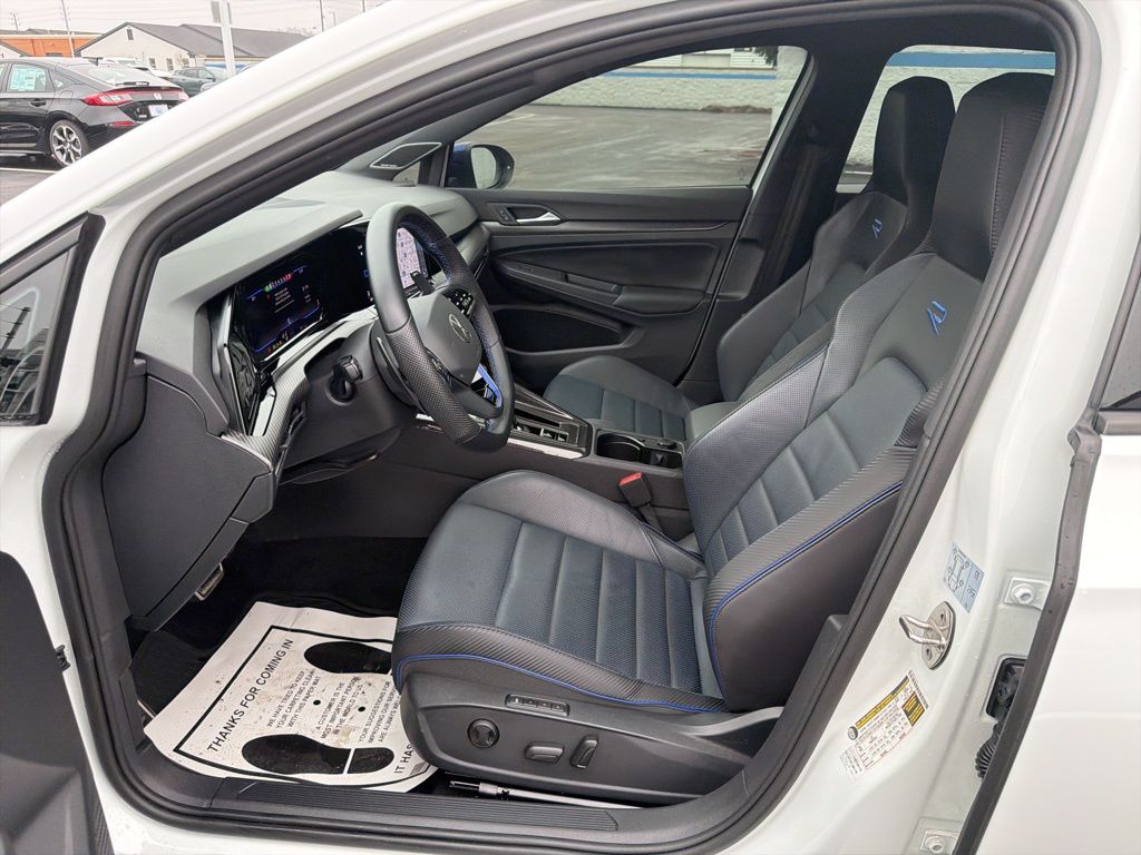 Thumbnail: 2023 Volkswagen Golf - 16