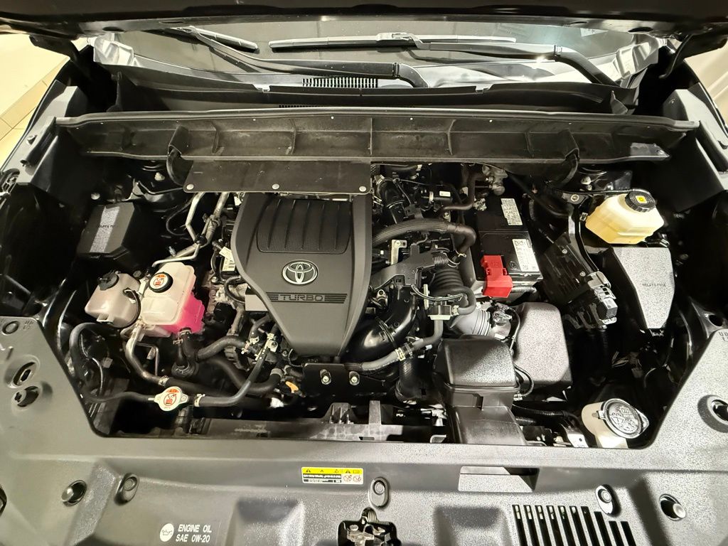 Thumbnail: 2023 Toyota Highlander - 10