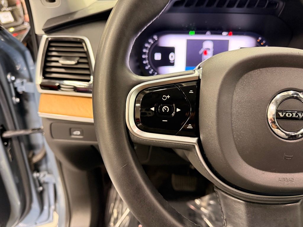 Thumbnail: 2023 Volvo XC90 - 13