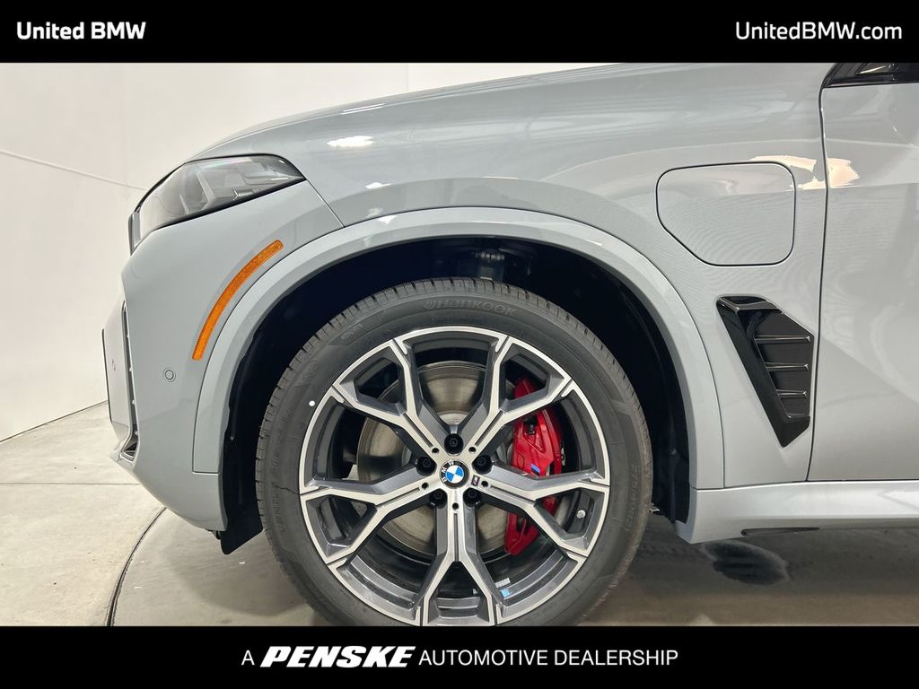 Thumbnail: 2026 BMW X5 - 10