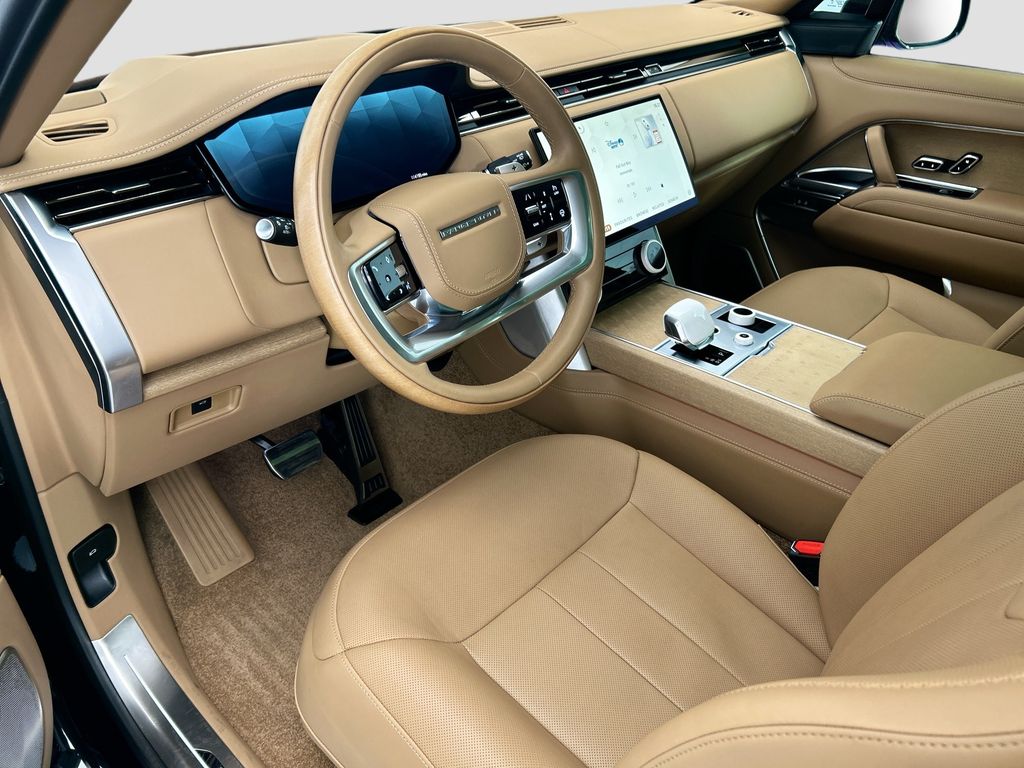 Thumbnail: 2023 Land Rover Range Rover - 9
