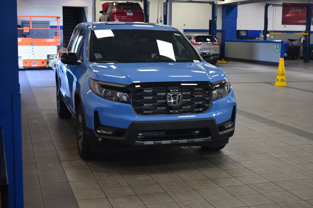 Thumbnail: 2025 Honda Ridgeline - 3