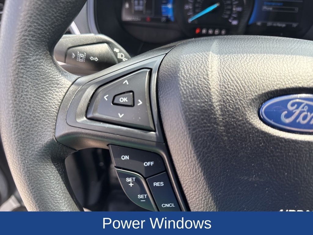 2022 Ford Edge SE